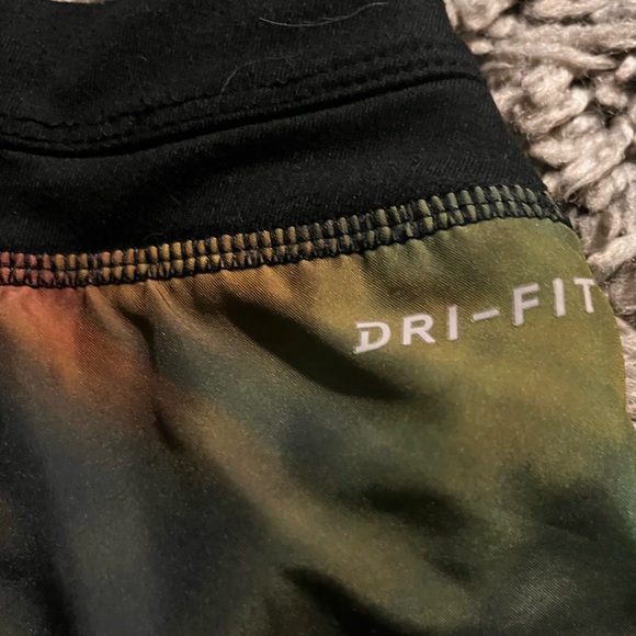 Nike Girls Sz S Dri-Fit Running Shorts - Picture 4 of 5